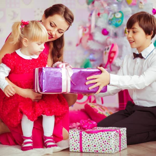 Ideas for 20 Unique and Budget-Friendly Birthday Return Gifts for Children