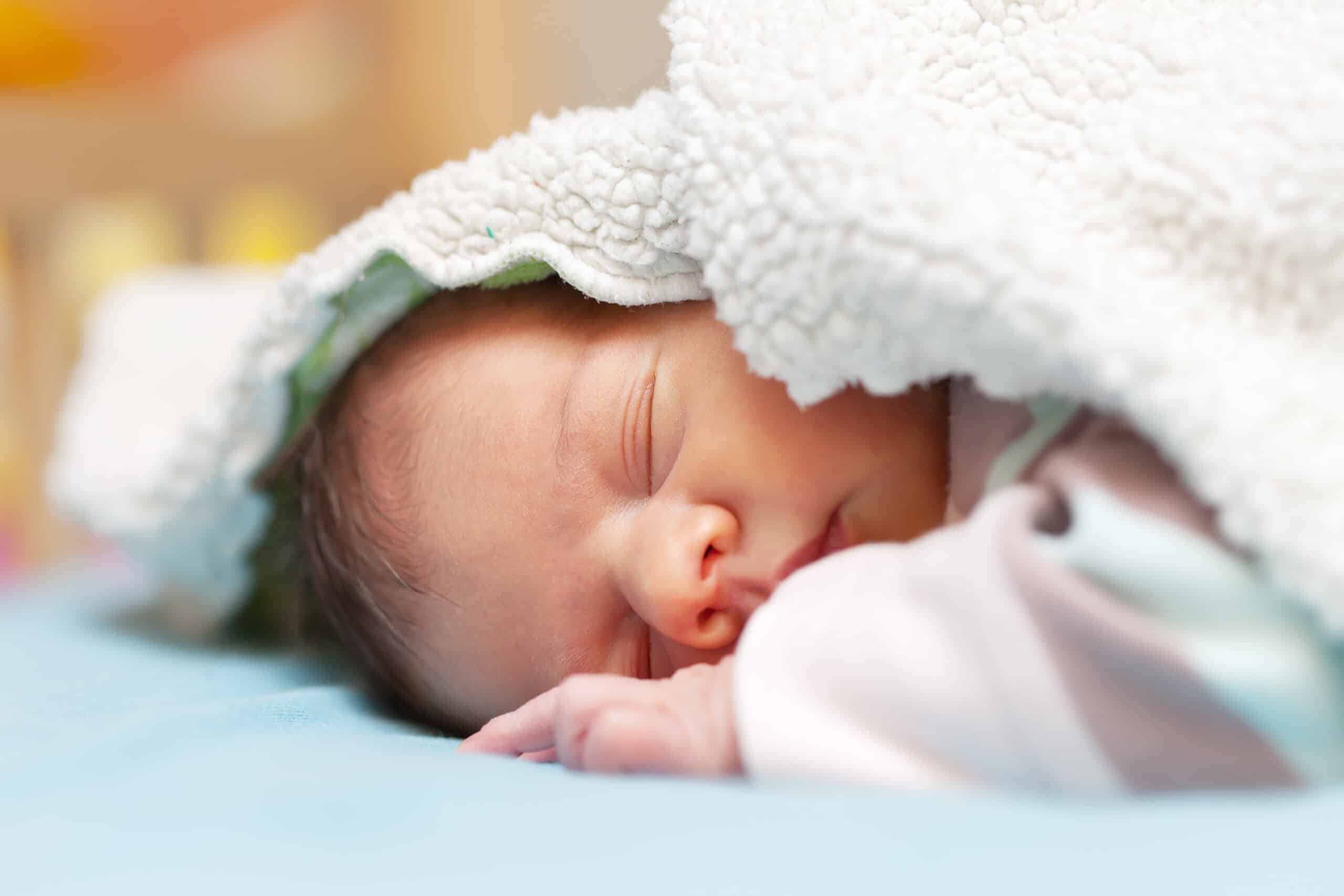 Complete Guide to Caring for a Newborn